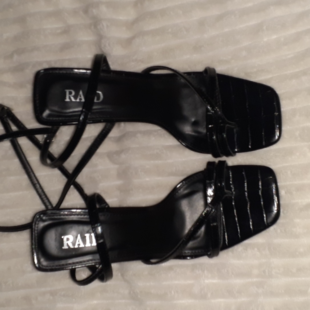 Black Strap Up Leg Sandals